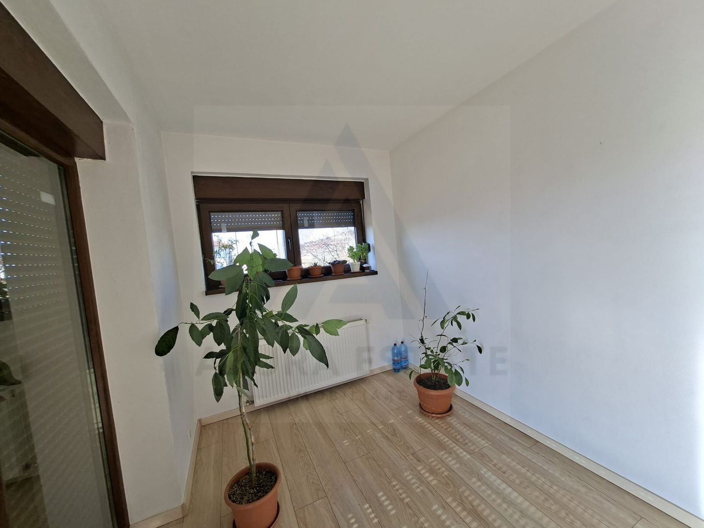 Casa intabulata 5 camere 2 bai si curte generoasa in Bavaria Park