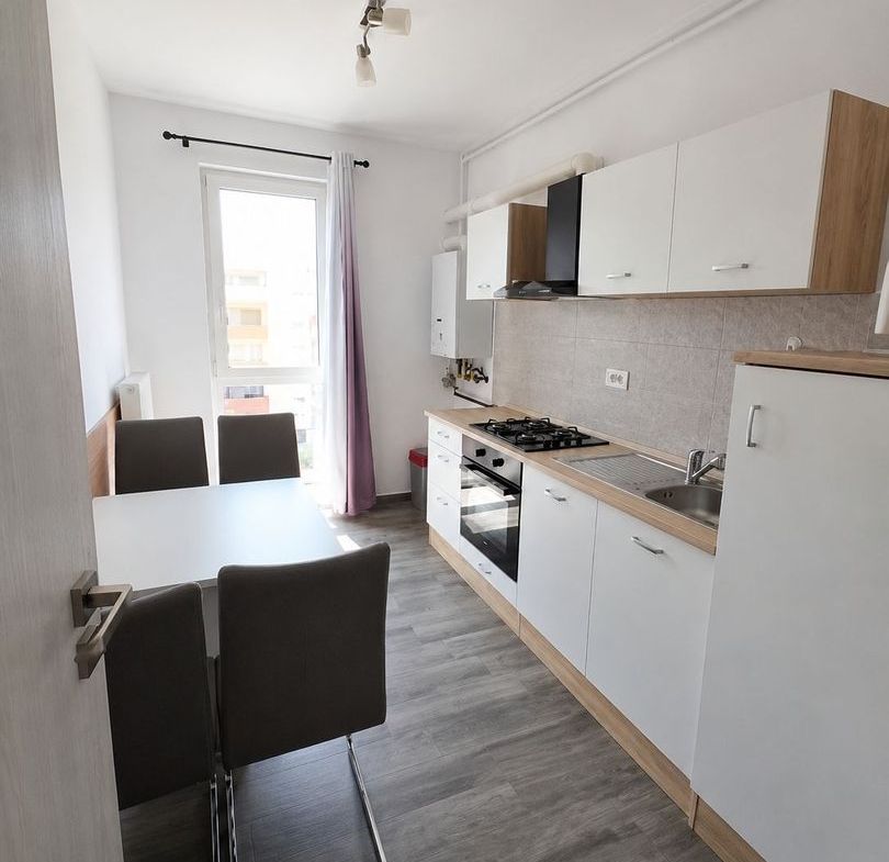 Apartament 2 camere decomandat cu parcare subterană – Complex Iris 7,