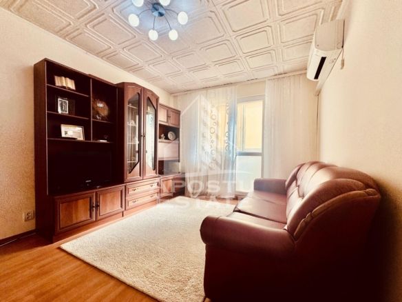 Apartament de vanzare 3 camere, 54 mp utili, zona Fortuna