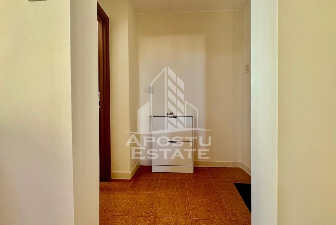 Apartament de vanzare 3 camere, 54 mp utili, zona Fortuna
