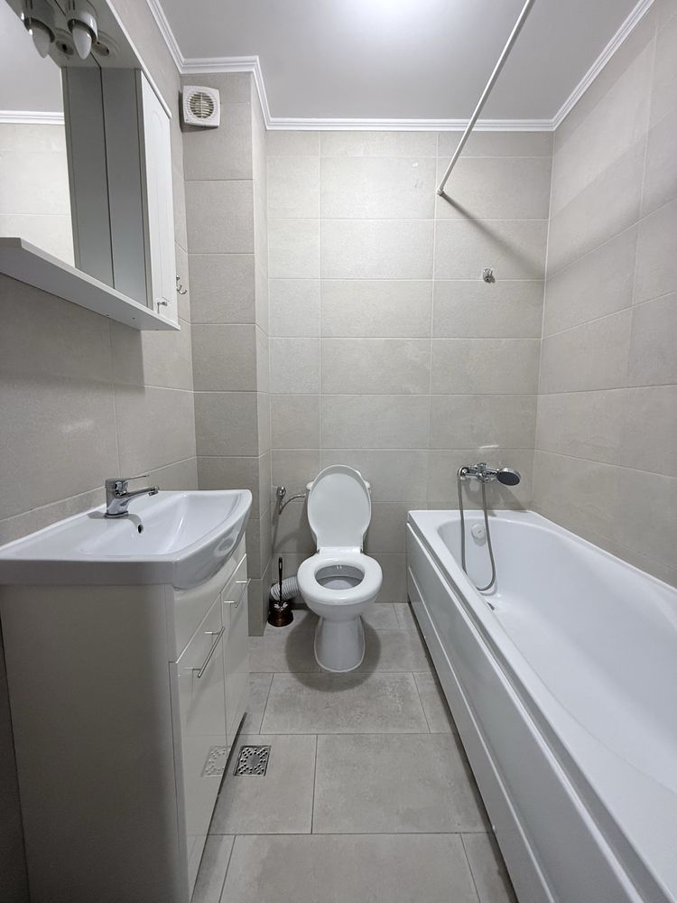 Proprietar 2 camere decomandate,bloc nou,prima inchiriere,zona Lipovei – Iulius Mall,mobilat