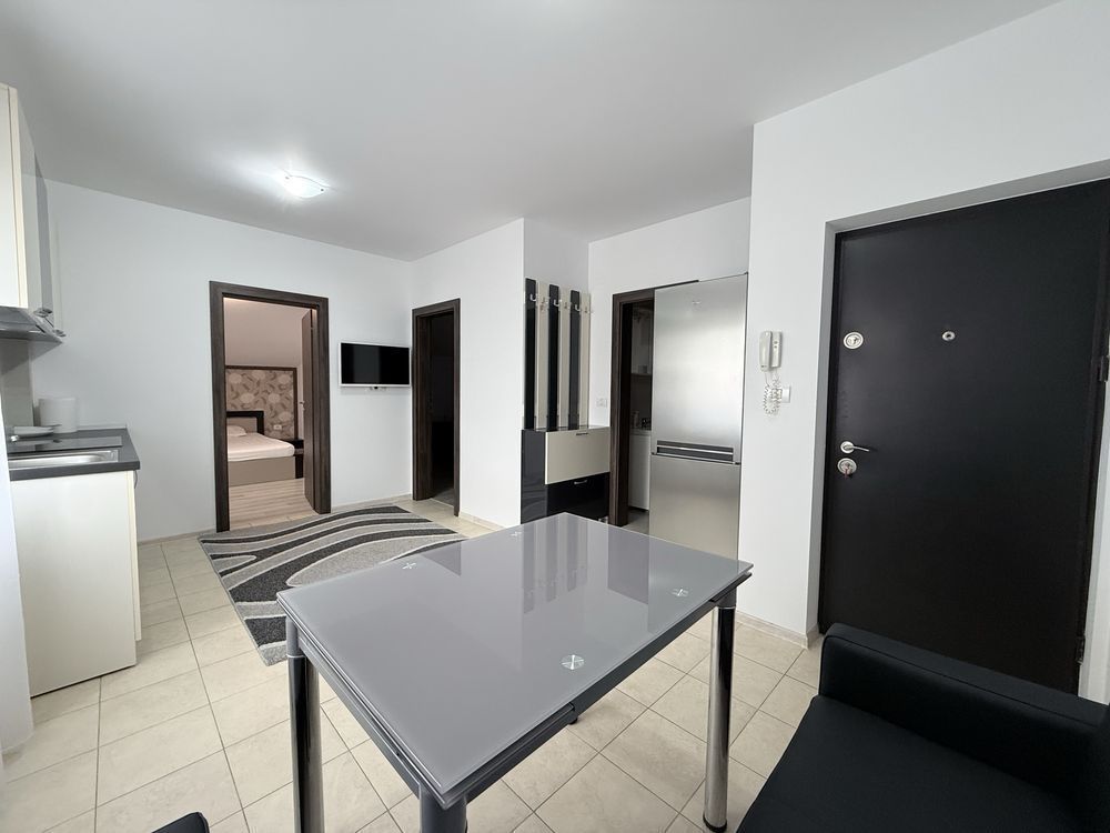 Proprietar 2 camere decomandate,bloc nou,prima inchiriere,zona Lipovei – Iulius Mall,mobilat