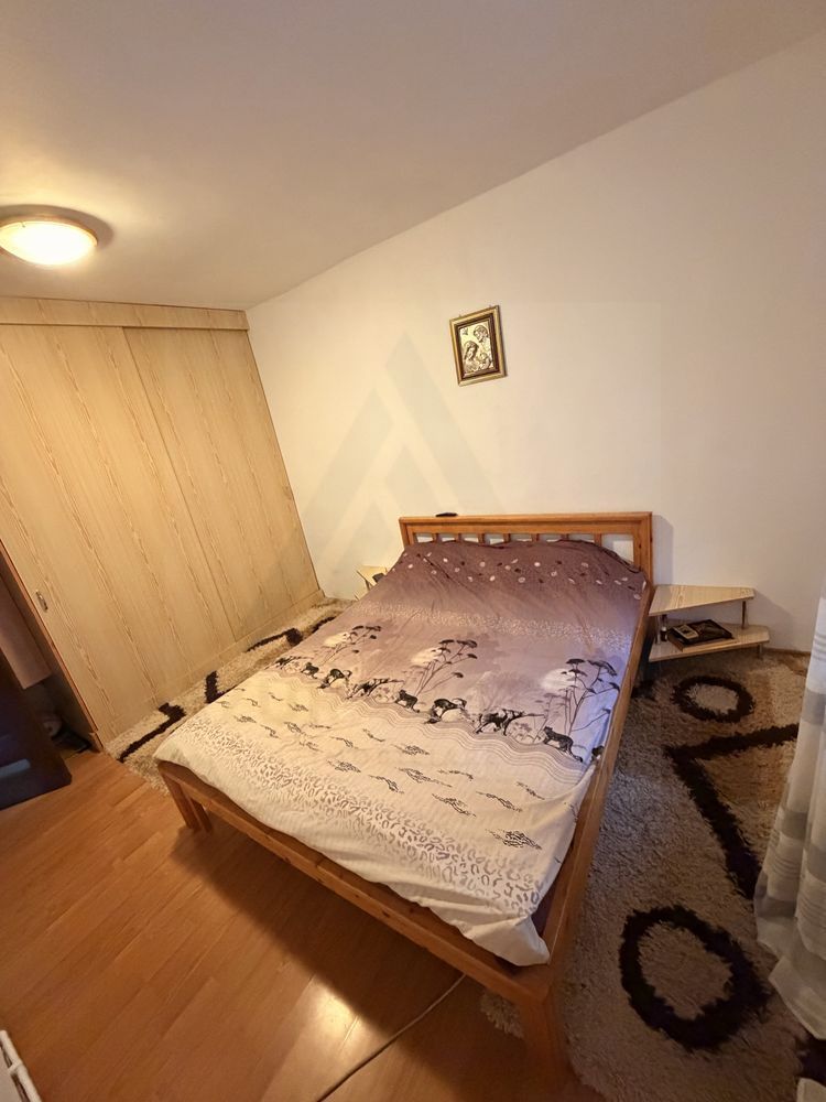 Apartament 4 camere 75 mp cu  balcon si pivnita pe b-dul Mihai Viteazu