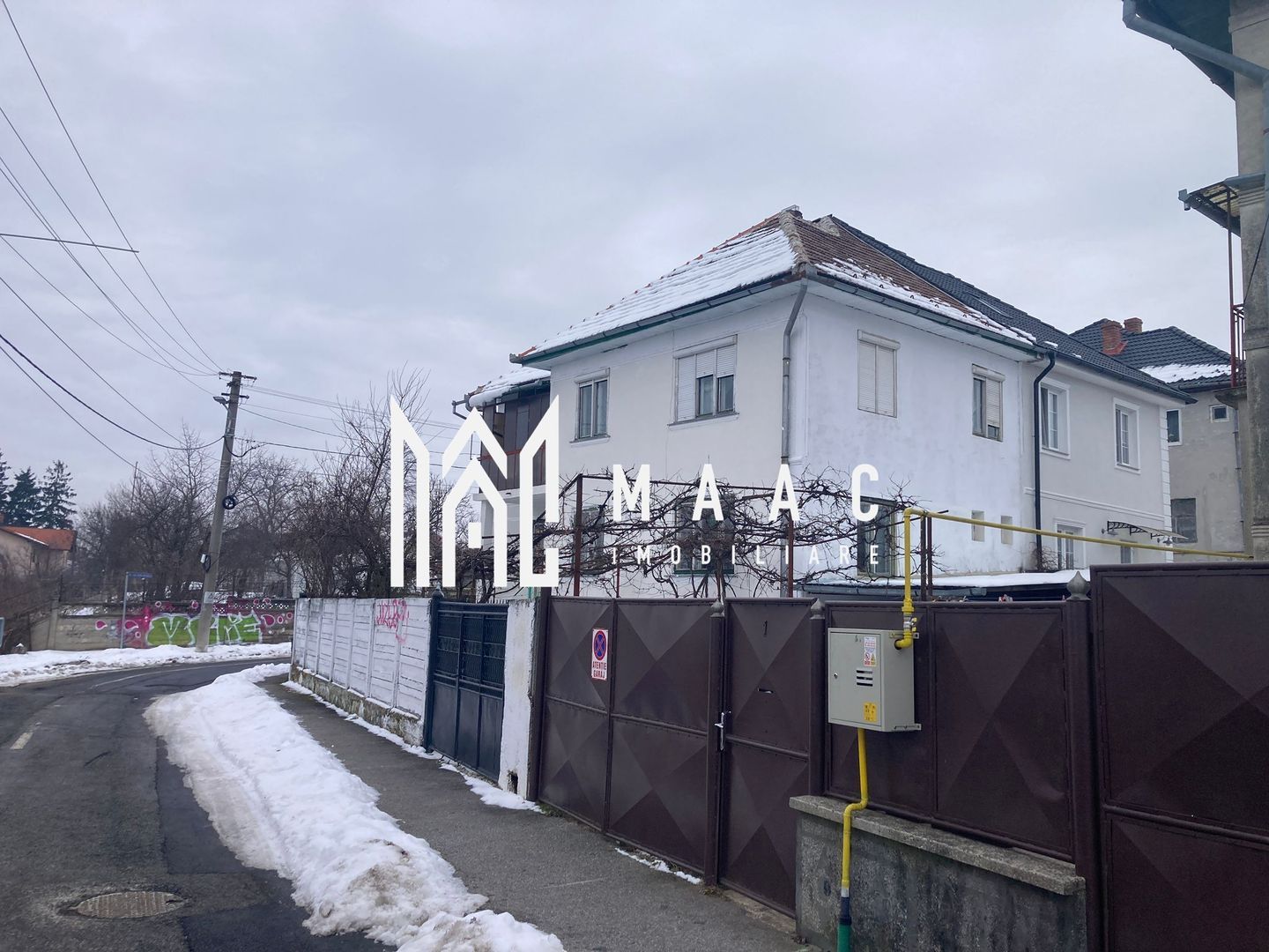 Casă de vânzare pe Calea Poplăcii| 4 camere | Teren 200 mp