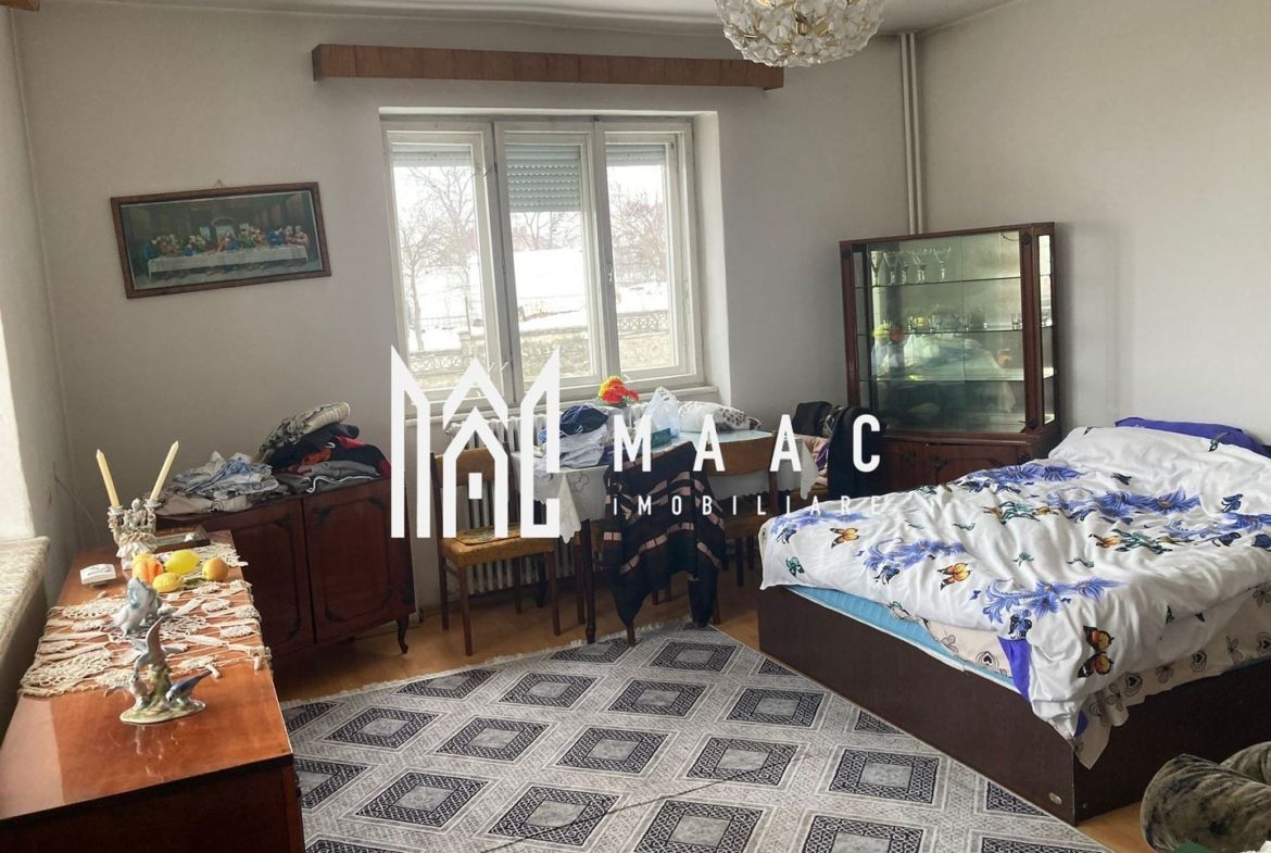 Casă de vânzare pe Calea Poplăcii| 4 camere | Teren 200 mp