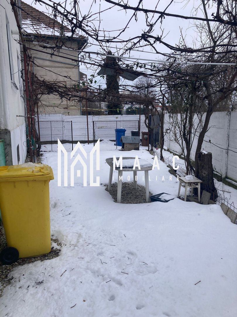 Casă de vânzare pe Calea Poplăcii| 4 camere | Teren 200 mp