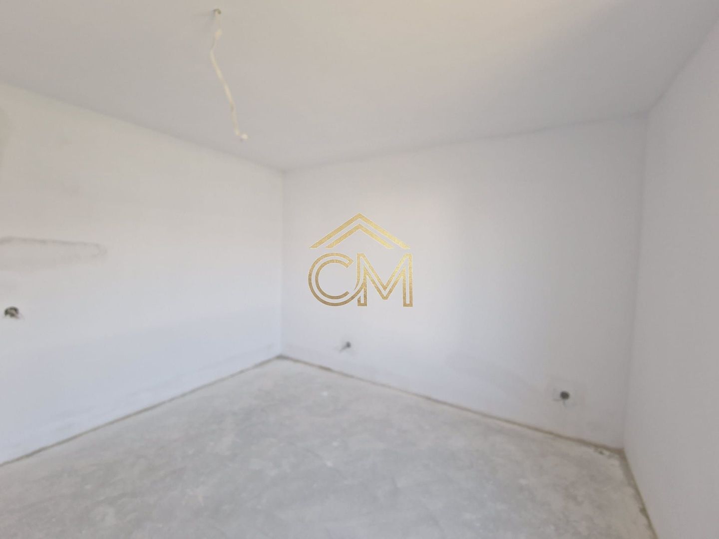 Casă 4 Camere – 110 MPU – 264 MP Teren – Terasa
