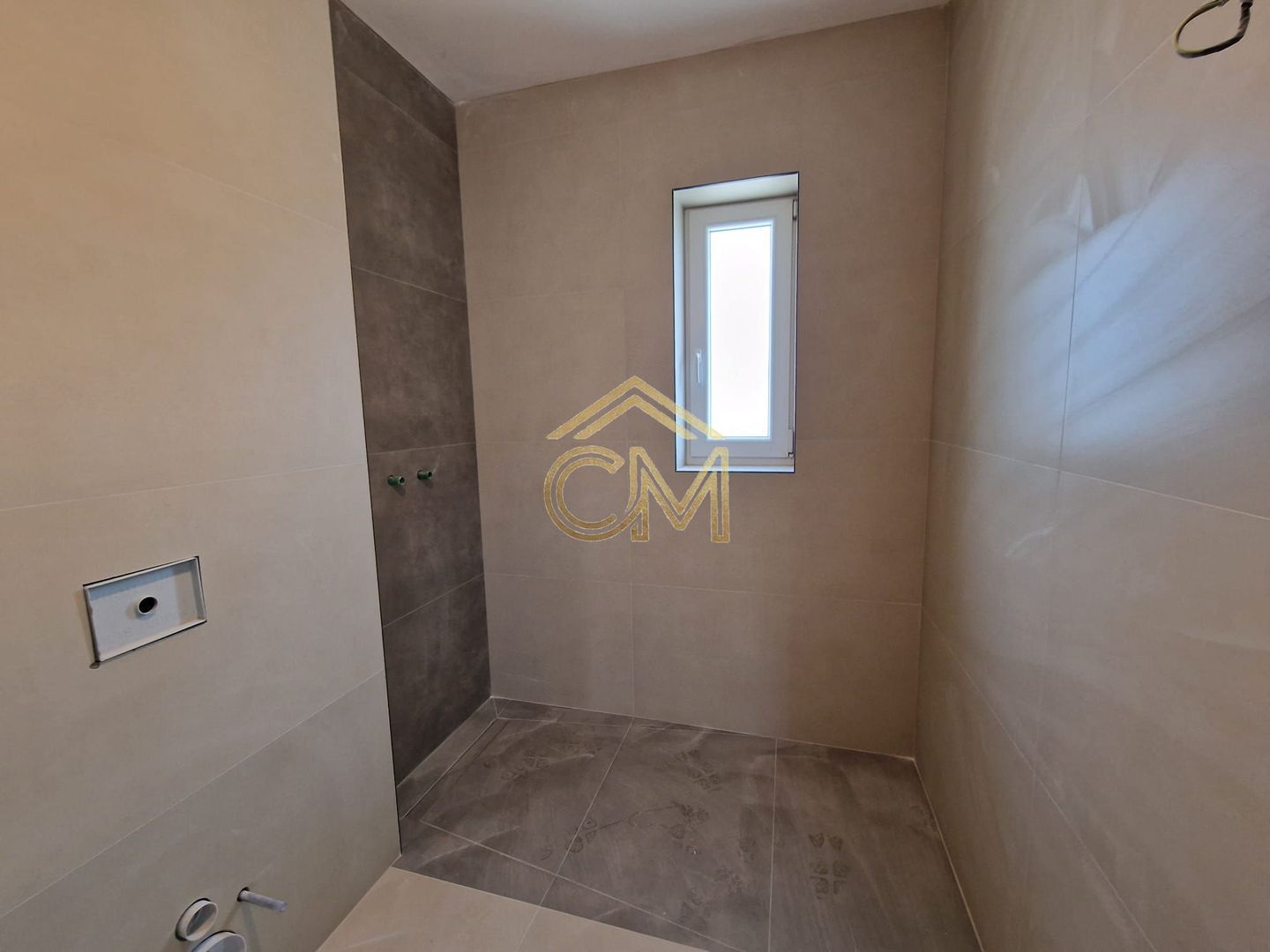 Casă 4 Camere – 110 MPU – 264 MP Teren – La Cheie
