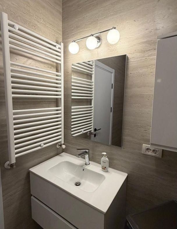 Apartament de Inchiriat – 2 Camere – 61 MP – Zona Grand Arena