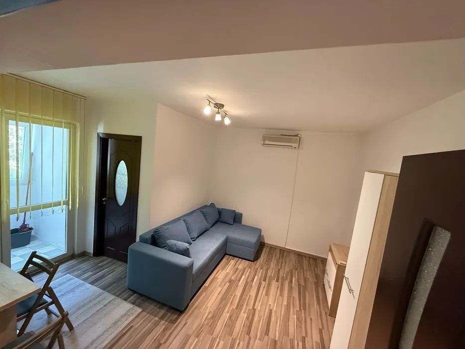 Apartament de Vanzare – 2 Camere – Aparatorii Patriei – 50 mp
