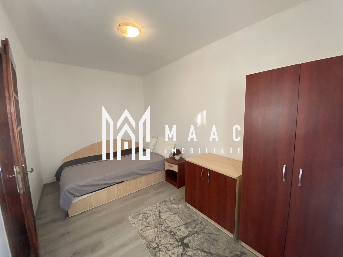Apartament 3 camere | Etaj 3 | 52 MPU | Vasile Aaron