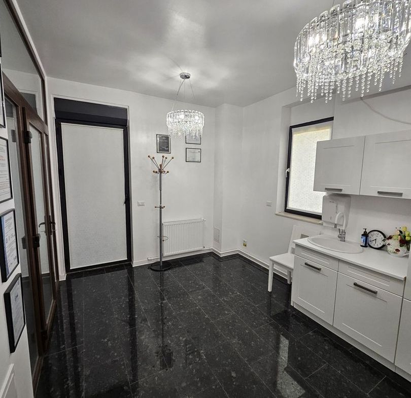 Apartament LUX cu 2 camere și curte privată 140 mp – Dumbrăvița
