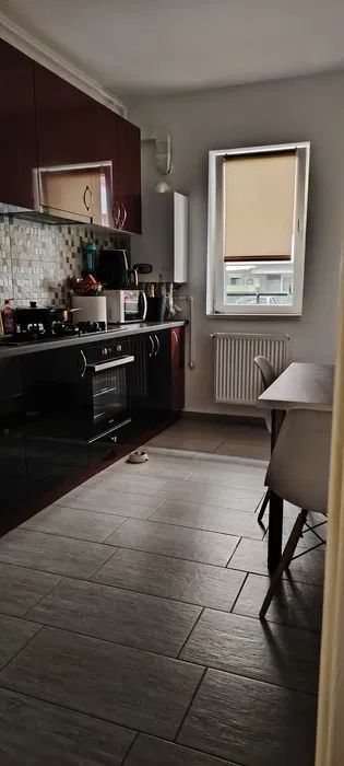 Apartament de Vanzare – 2 camere  51 mp – gradina + loc parcare
