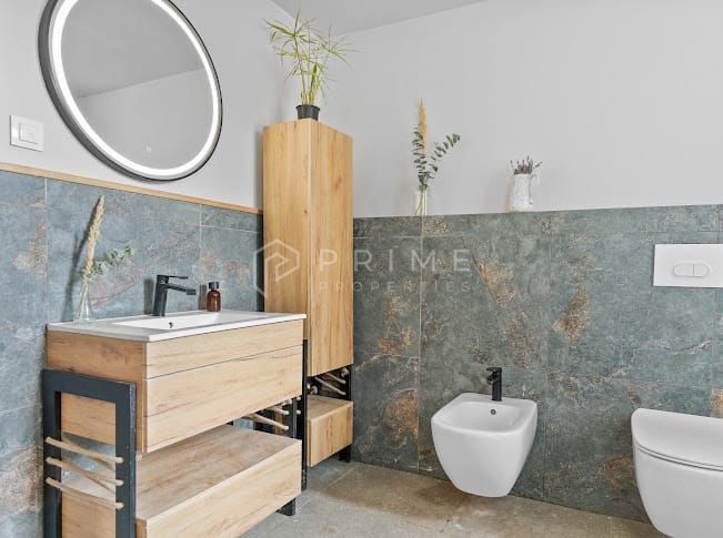 Proprietate exclusivistă în Corunca: 200 mp utili, teren generos