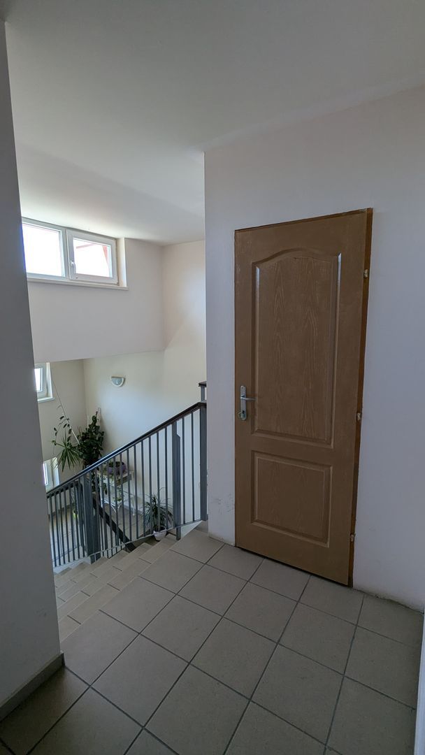 Penthouse, 100 mp utili, 50 mp terase