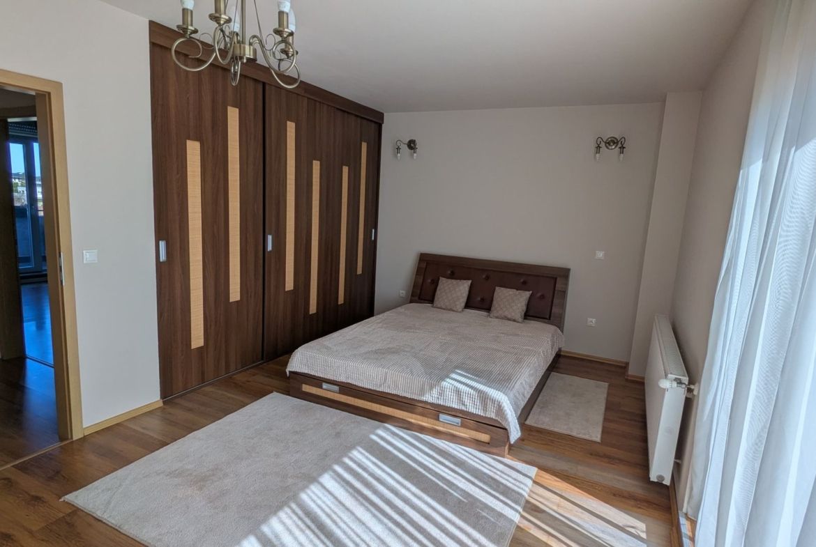 Penthouse, 100 mp utili, 50 mp terase