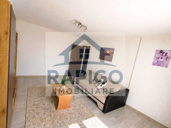 Apartament 2 camere decomandat de vânzare