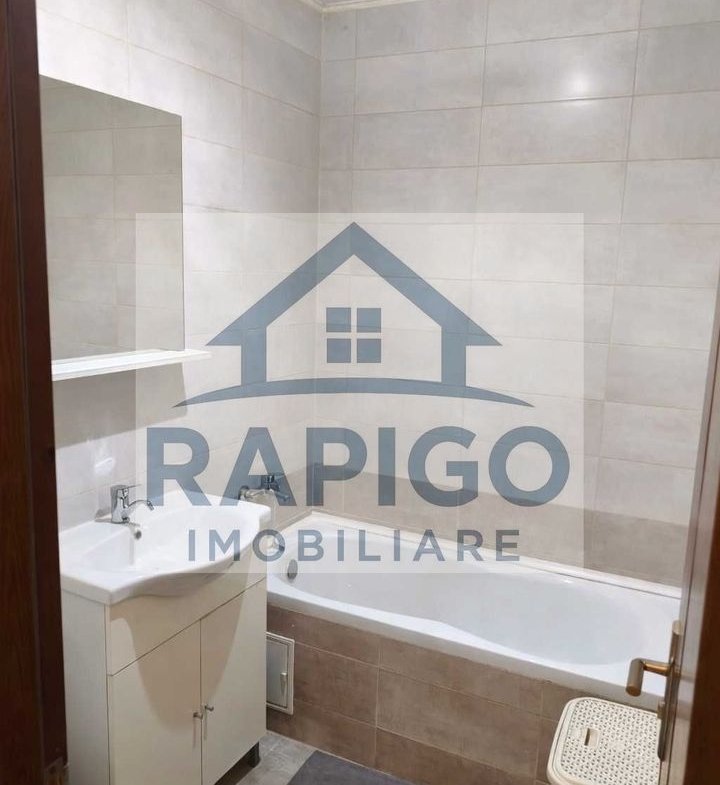 Apartament 2 camere decomandat de vânzare