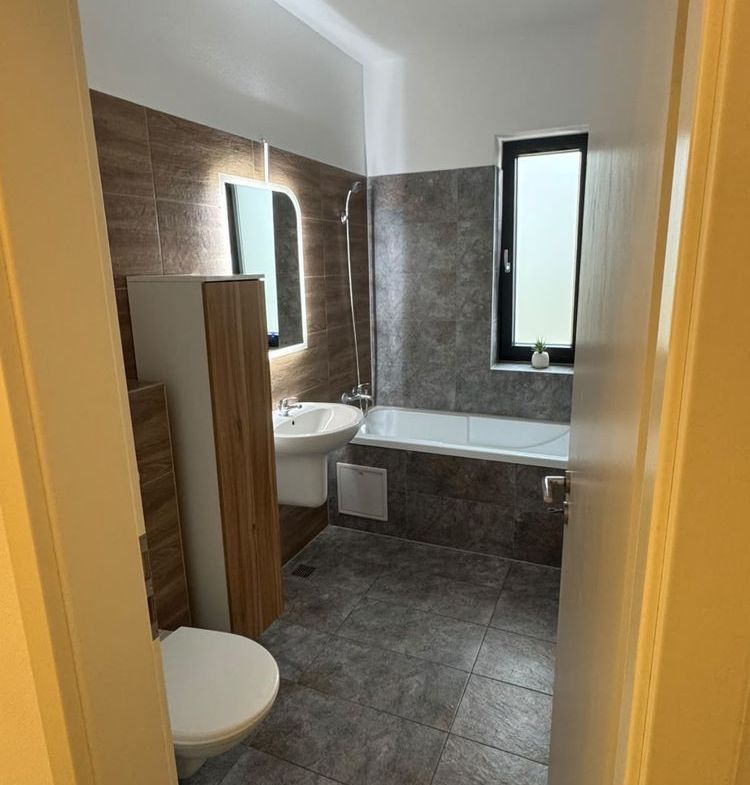 Apartament 2 camere GIROC