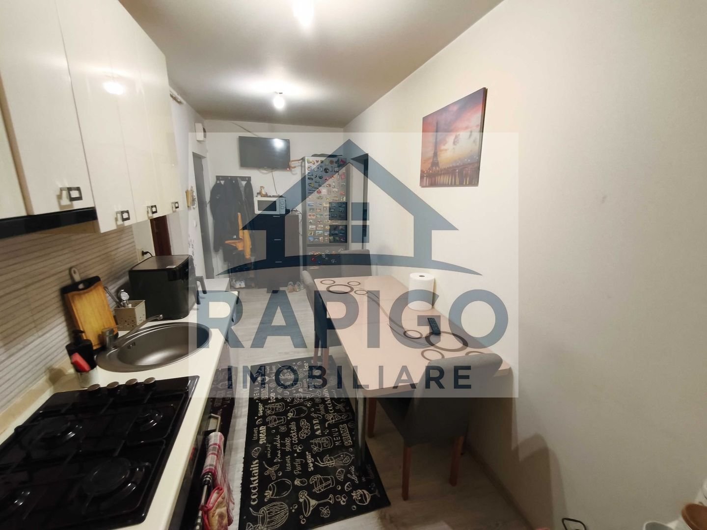 Apartament 2 camere decomandat de vânzare
