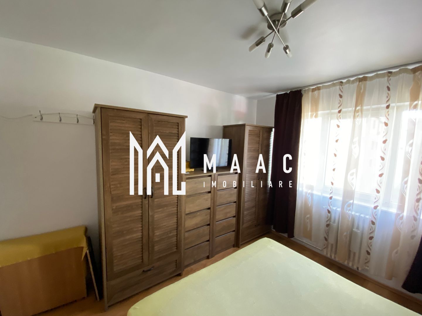 Apartament 3 camere | 70MPU | Etaj 4 | Zona Vasile Aaron