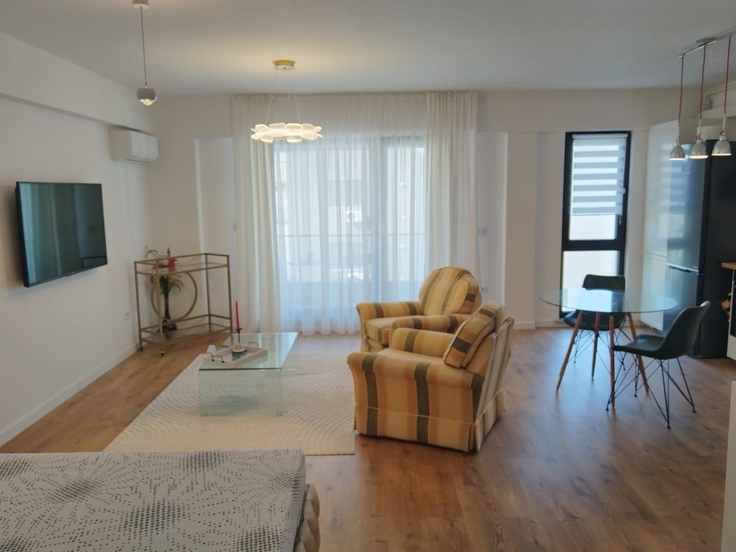 anBn-2234 Pipera studio modern 45 mp mobilat și utilat Complex Ivory