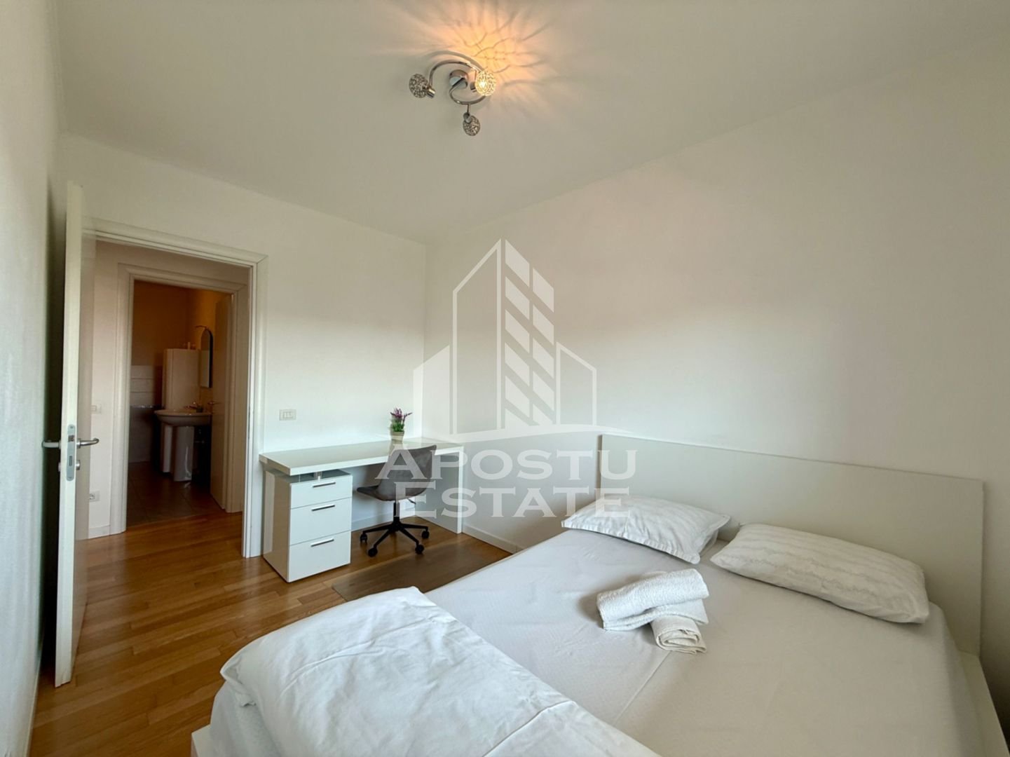 Apartament 3 camere de vanzare, bloc nou, zona Centrala Timisoara