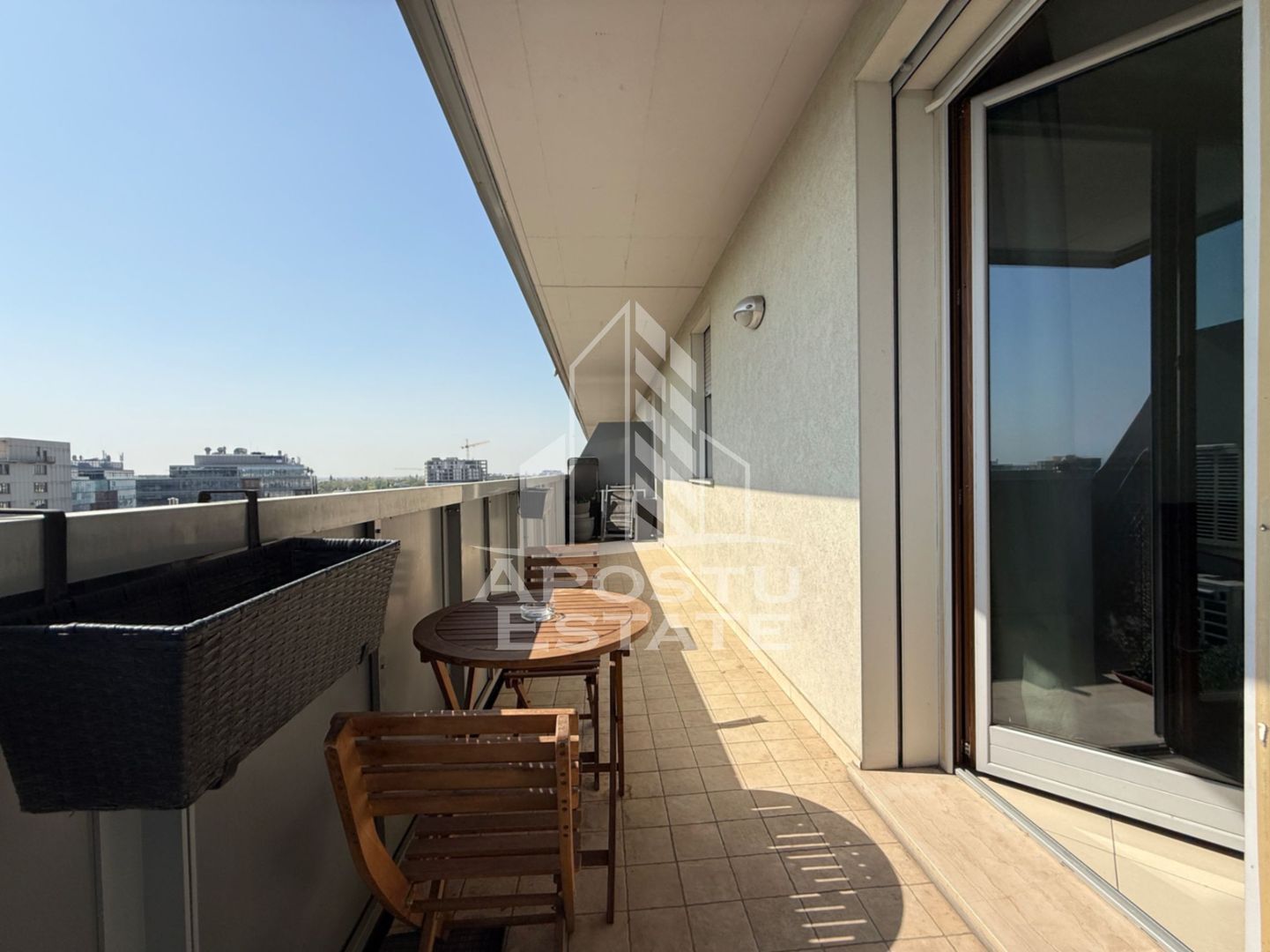 Apartament 3 camere de vanzare, bloc nou, zona Centrala Timisoara