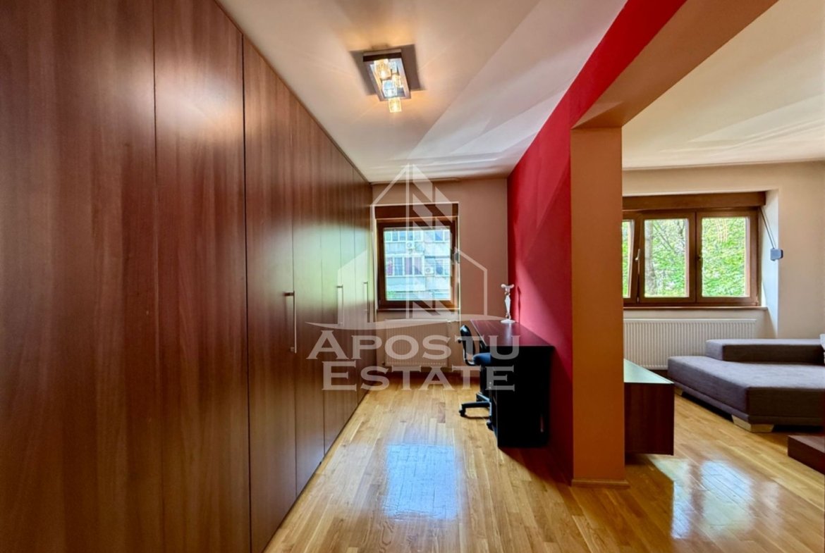 Apartament 4 camere si garaj de vanzare, etaj 1, Medicina Timisoara