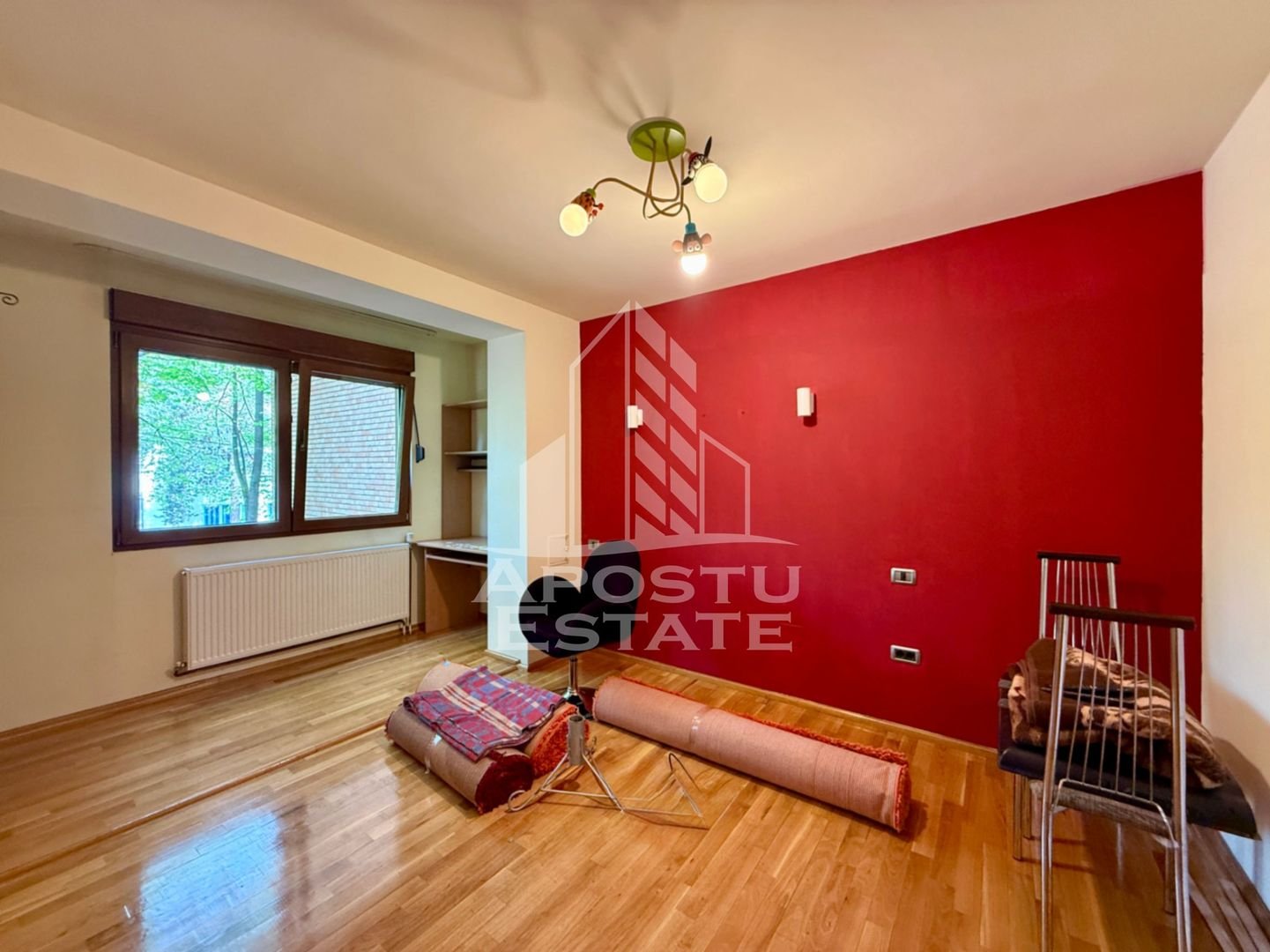 Apartament 4 camere si garaj de vanzare, etaj 1, Medicina Timisoara
