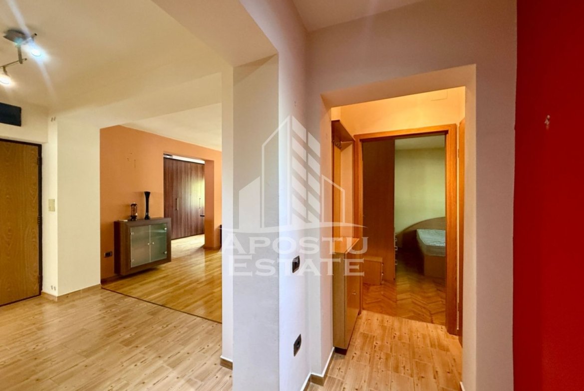 Apartament 4 camere si garaj de vanzare, etaj 1, Medicina Timisoara