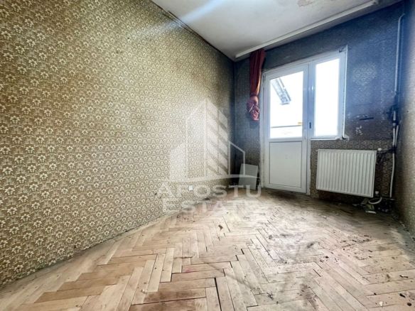 Apartament cu 3 camere de vanzare, zona Sagului, Timisoara