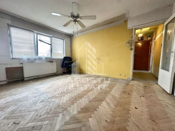 Apartament cu 3 camere de vanzare, zona Sagului, Timisoara