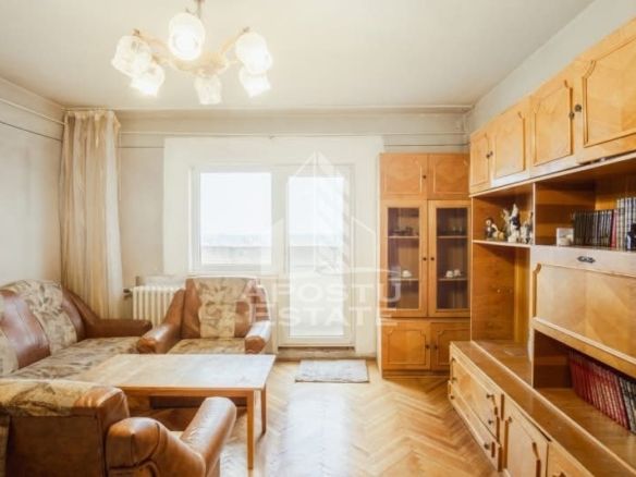 Apartament 1 camera de vanzare, bloc cu lift, zona Sagului, Timisoara