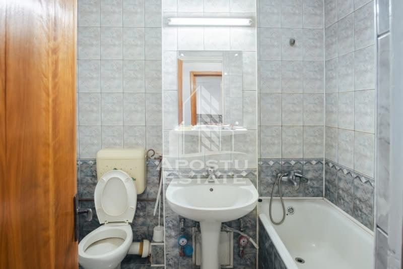 Apartament 1 camera de vanzare, bloc cu lift, zona Sagului, Timisoara