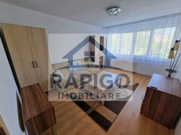 Apartament cu 2 camere decomandate, situat în zona Dacia