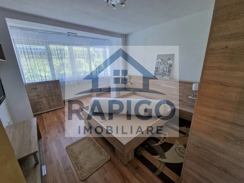 Apartament cu 2 camere decomandate, situat în zona Dacia