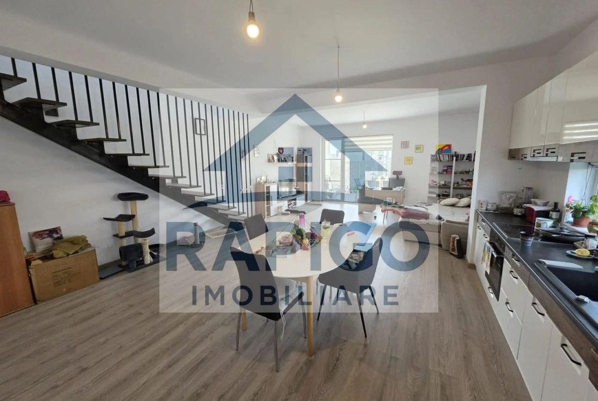 DUPLEX P+1E DE VÂNZARE ÎN MOṢNITA NOUĂ