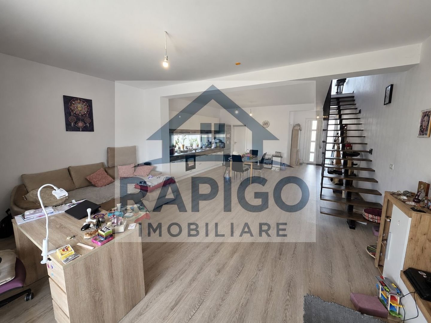 anBn-2522 DUPLEX P+1E DE VÂNZARE ÎN MOṢNITA NOUĂ