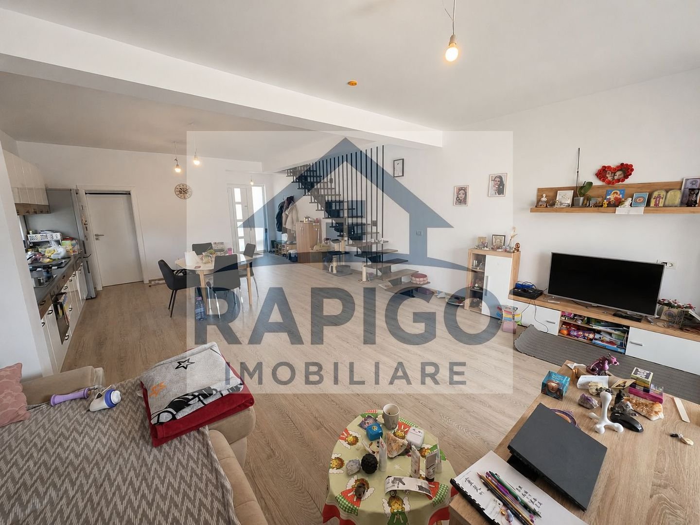 anBn-2523 DUPLEX P+1E DE VÂNZARE ÎN MOṢNITA NOUĂ