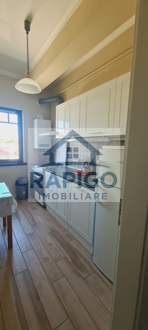 De închiriat apartament 2 camere – Dumbrăvița (la intrare)