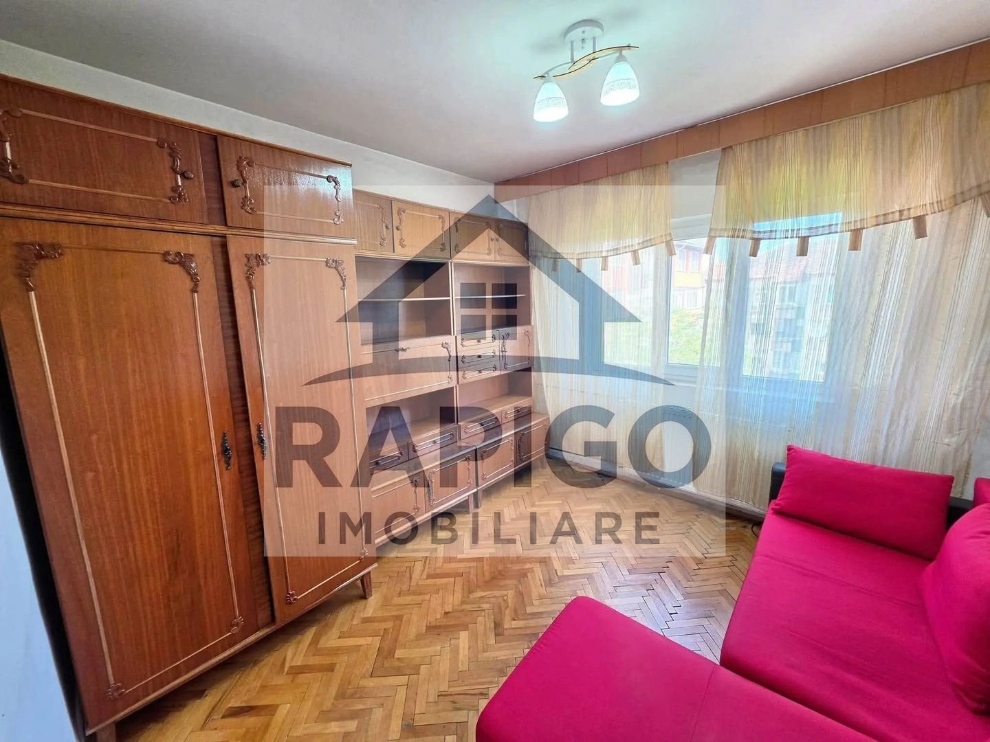 anBn-2737 Vand apartament cu 2 camere decomandat in Calea Lipovei