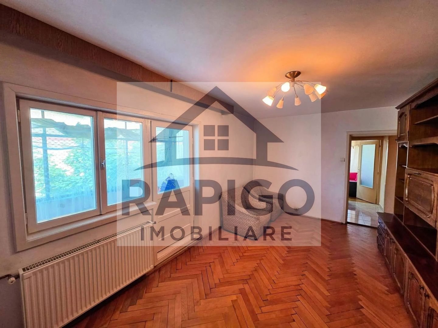 anBn-2738 Vand apartament cu 2 camere decomandat in Calea Lipovei