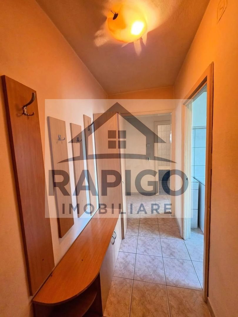 anBn-2741 Vand apartament cu 2 camere decomandat in Calea Lipovei