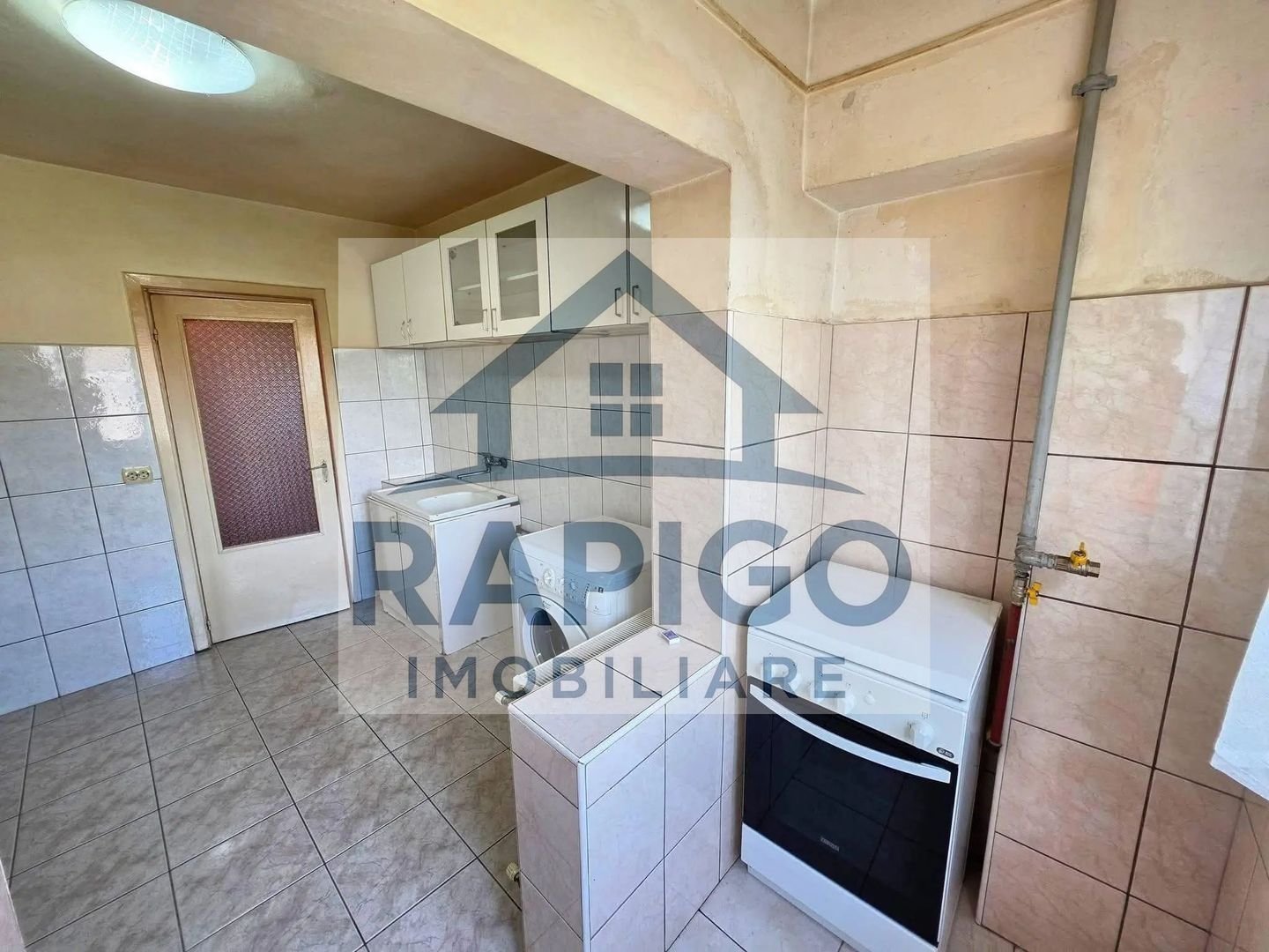 anBn-2745 Vand apartament cu 2 camere decomandat in Calea Lipovei