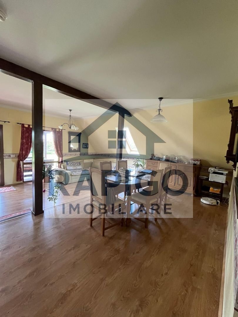 anBn-2752 Casă elegantă, spațioasă, ideală pentru familie – Sanmihaiu Roman