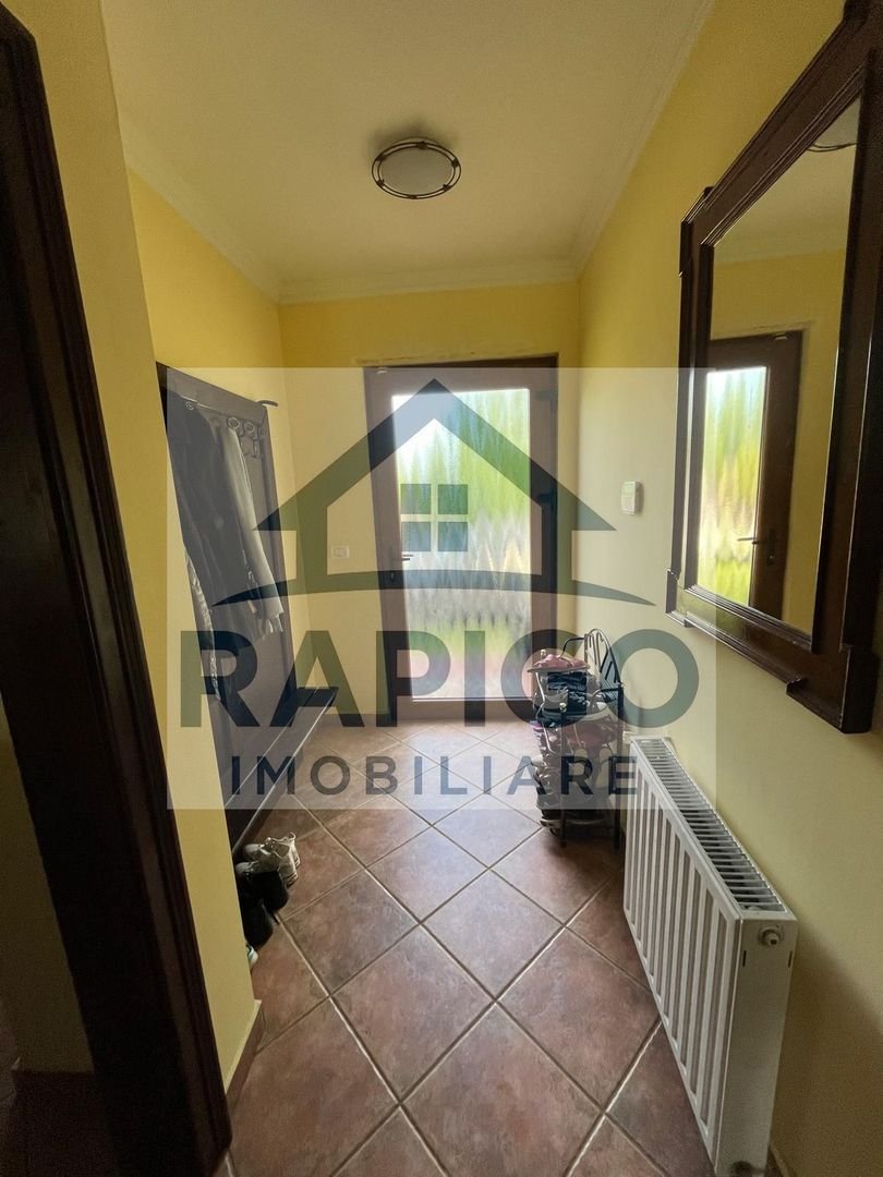 anBn-2762 Casă elegantă, spațioasă, ideală pentru familie – Sanmihaiu Roman