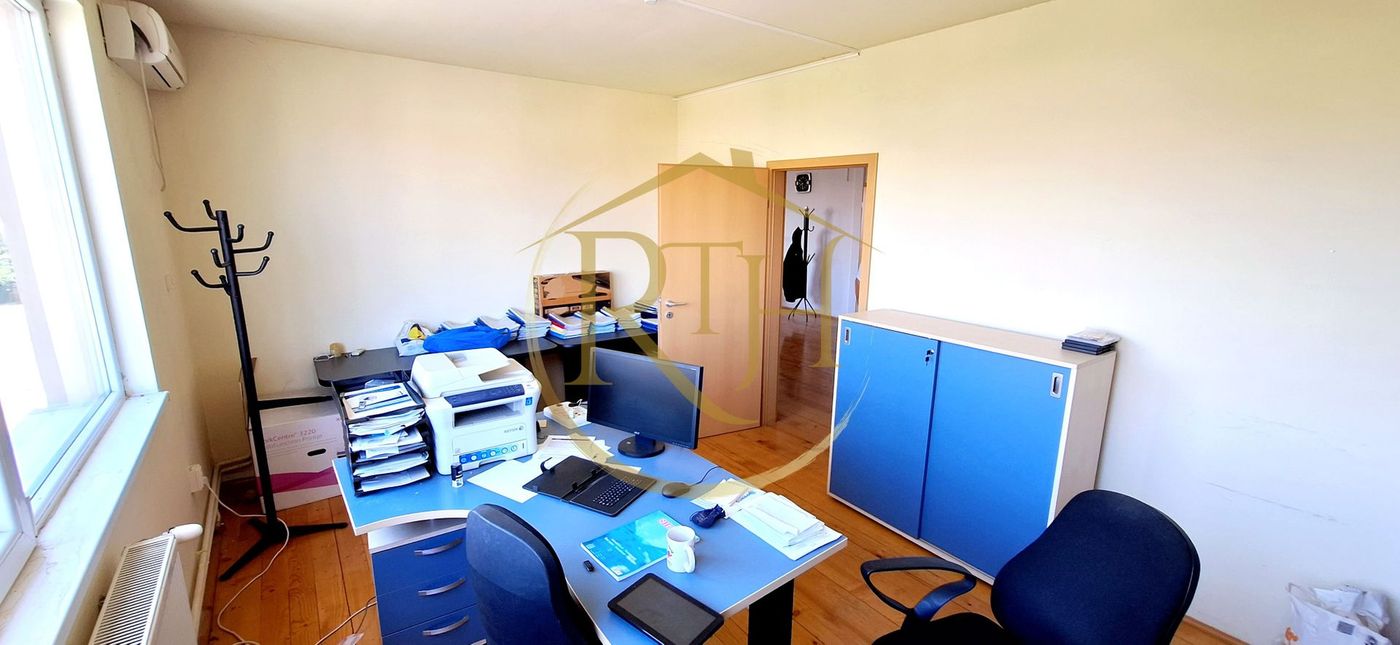 Oferim spre inchiriere spatii pentru birouri, zona Soarelui