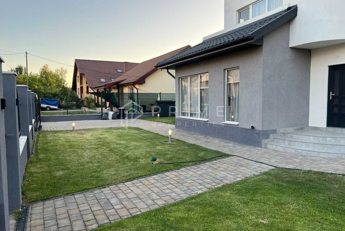 DE VÂNZARE: Casă Modernă „La Cheie” (175 mp) | 7 Noiembrie
