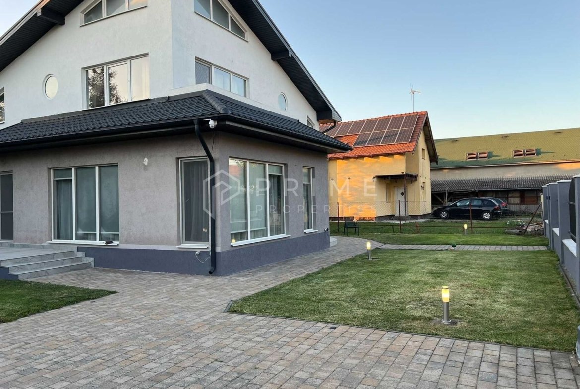 DE VÂNZARE: Casă Modernă „La Cheie” (175 mp) | 7 Noiembrie
